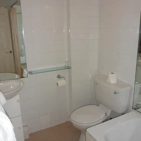 Leeson Downtown Szálloda 2*