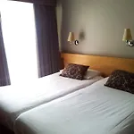 Leeson Downtown Otel 2*