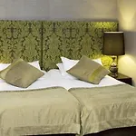 Leeson Downtown Hotel 2*
